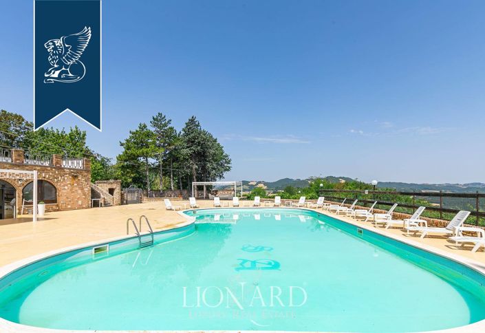 Image No.11-20 Bed Farmhouse for sale