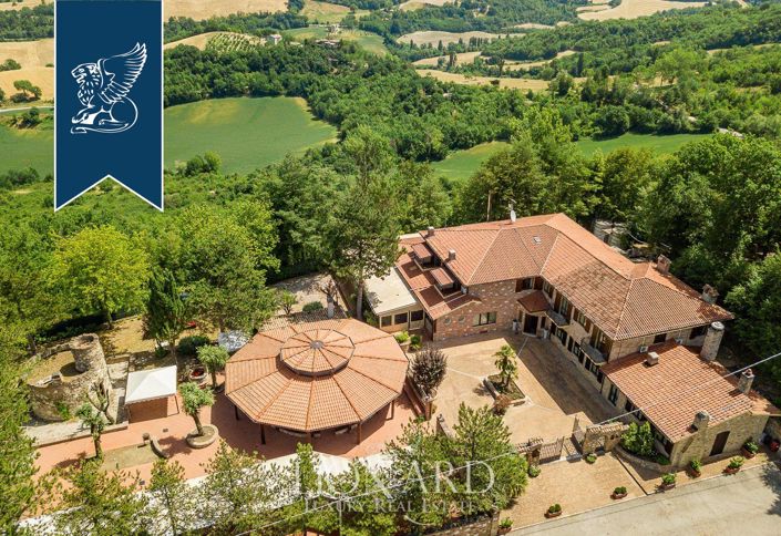 Image No.14-20 Bed Farmhouse for sale