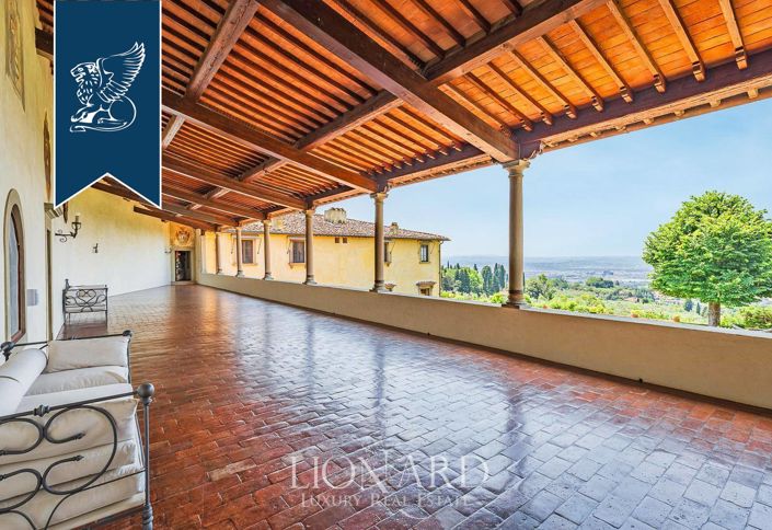 Image No.2-9 Bed Villa for sale