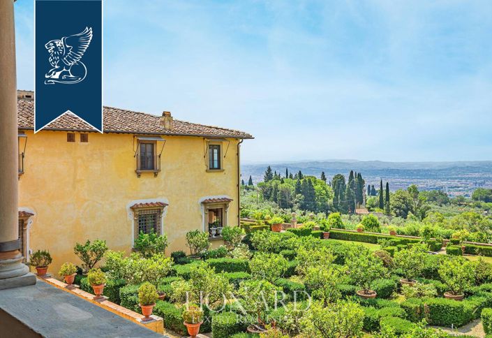 Image No.6-9 Bed Villa for sale