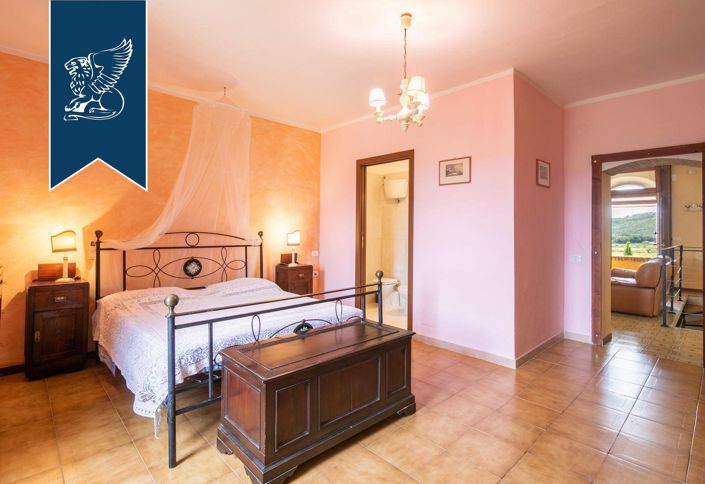 Image No.12-Ferme de 6 chambres à vendre à Gavorrano