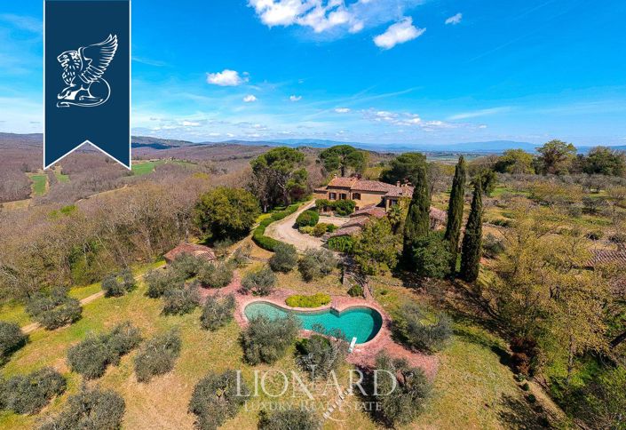 Image No.2-Villa de 7 chambres à vendre à Lucignano