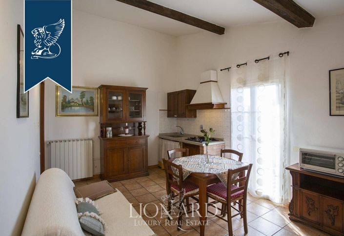 Image No.29-7 Bed Farmhouse for sale