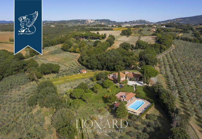 Image No.34-7 Bed Farmhouse for sale