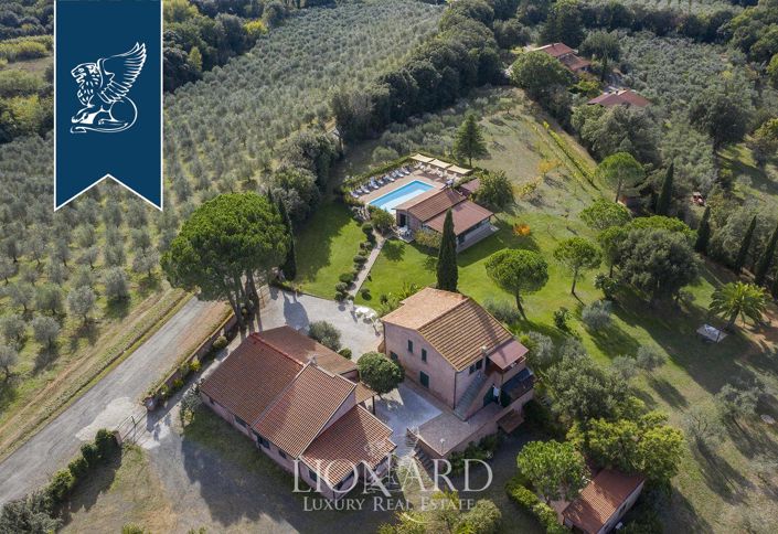 Image No.36-7 Bed Farmhouse for sale