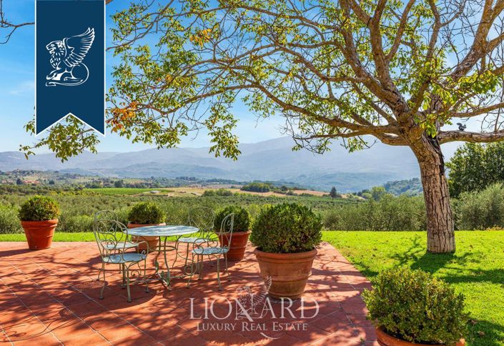 Image No.15-Ferme de 14 chambres à vendre à Rignano sull`Arno