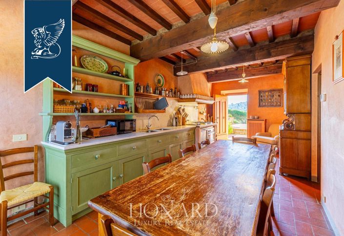 Image No.16-Ferme de 14 chambres à vendre à Rignano sull`Arno