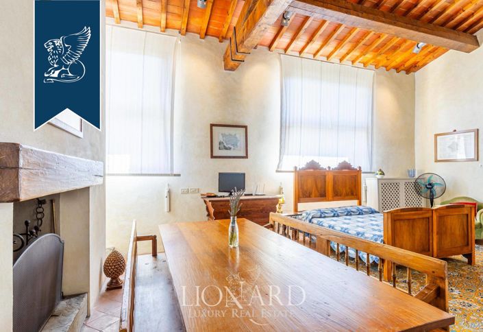 Image No.18-Ferme de 14 chambres à vendre à Rignano sull`Arno