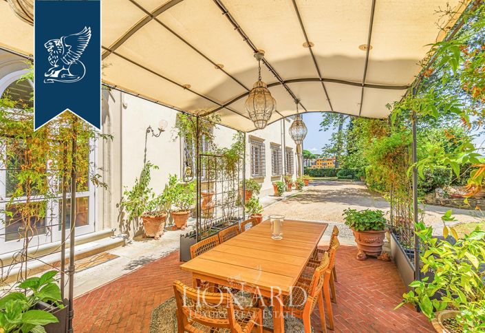 Image No.12-6 Bed Villa for sale