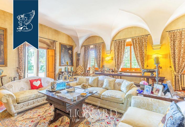 Image No.15-6 Bed Villa for sale