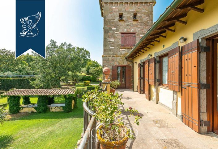 Image No.29-5 Bed Villa for sale