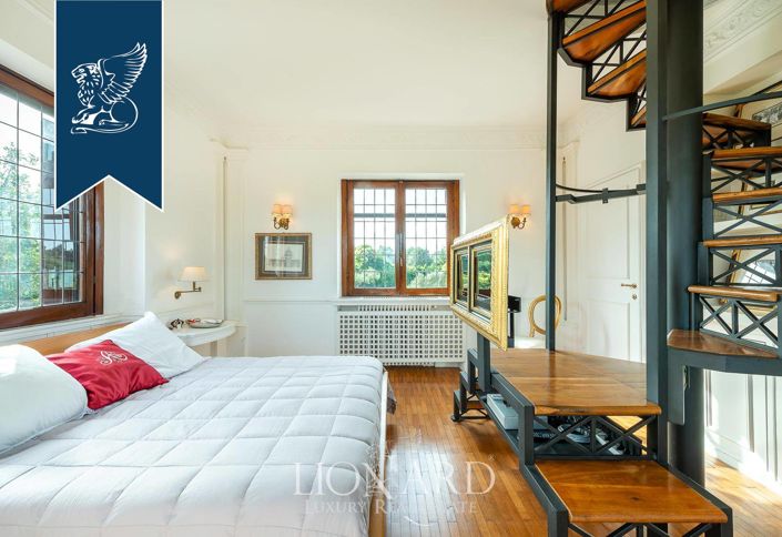 Image No.60-5 Bed Villa for sale