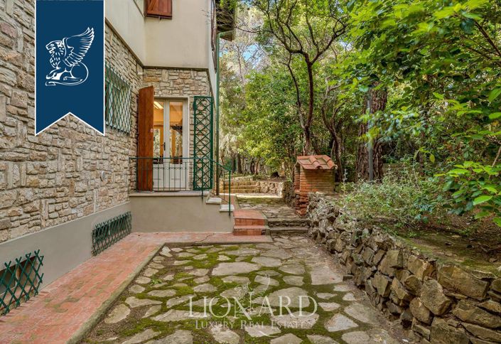 Image No.12-5 Bed Villa for sale