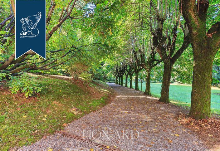 Image No.14-5 Bed Villa for sale