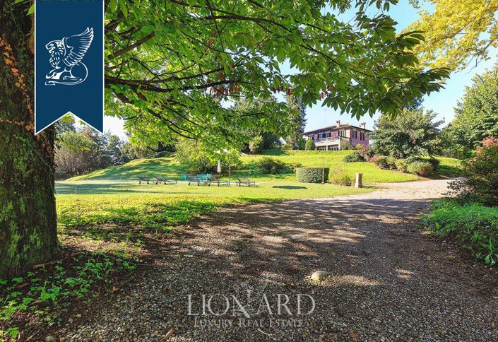 Image No.8-5 Bed Villa for sale