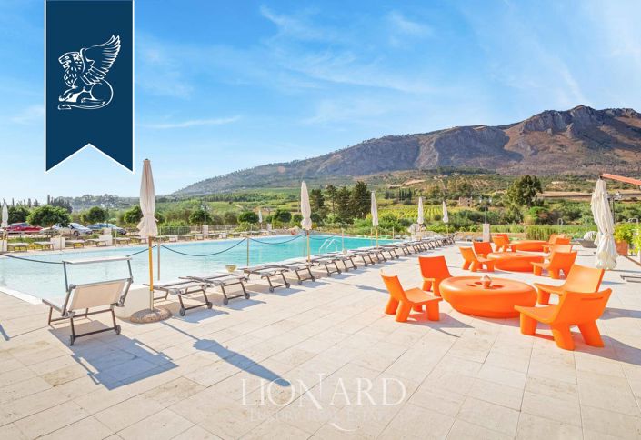 Image No.6-17 Bed Hotel for sale