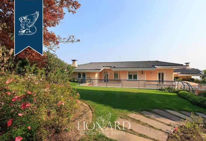 Image No.15-2 Bed Villa for sale