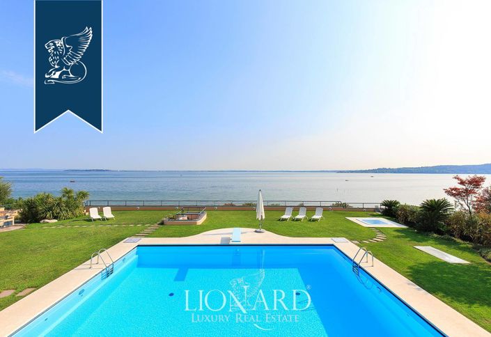 Image No.25-2 Bed Villa for sale