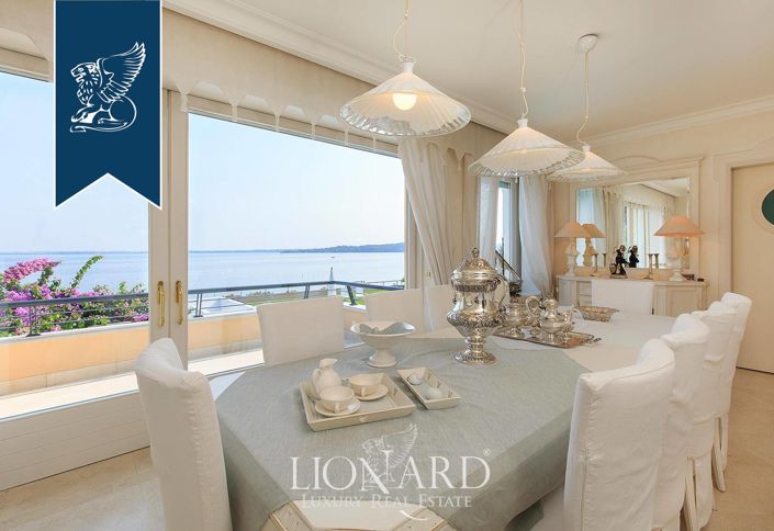 Image No.28-2 Bed Villa for sale