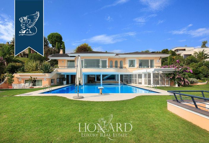 Image No.4-2 Bed Villa for sale