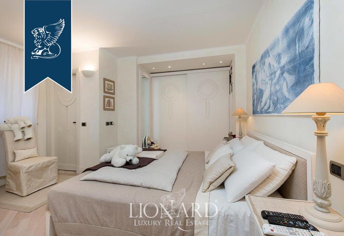 Image No.49-2 Bed Villa for sale