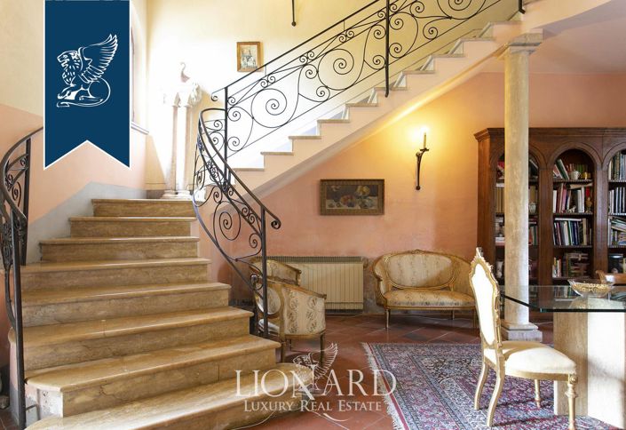 Image No.25-13 Bed Farmhouse for sale