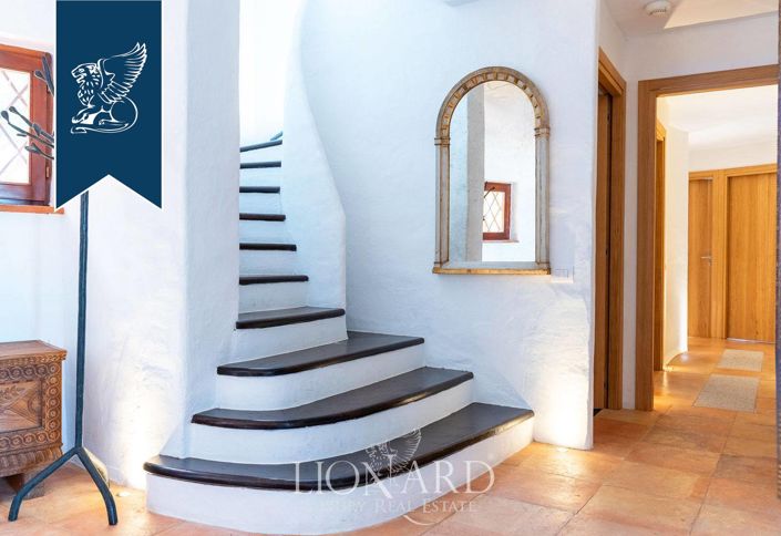 Image No.20-6 Bed Villa for sale