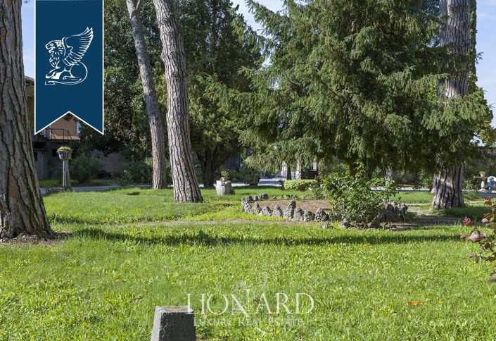 Image No.15-8 Bed Villa for sale