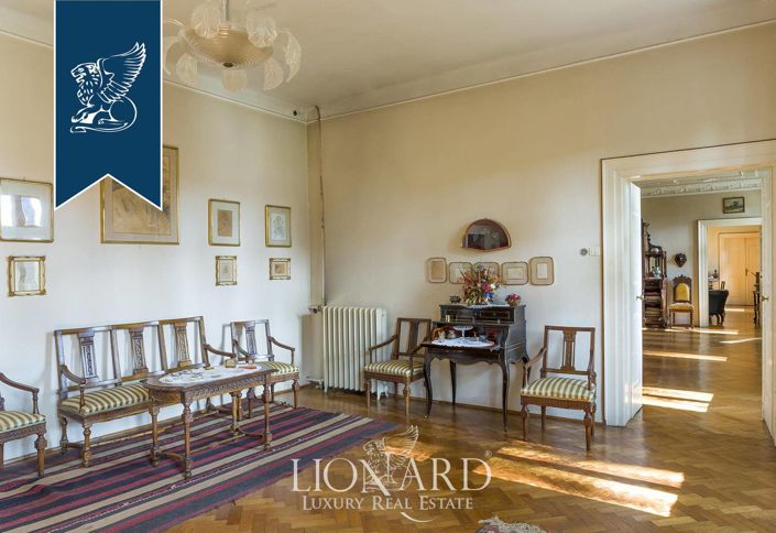 Image No.31-8 Bed Villa for sale