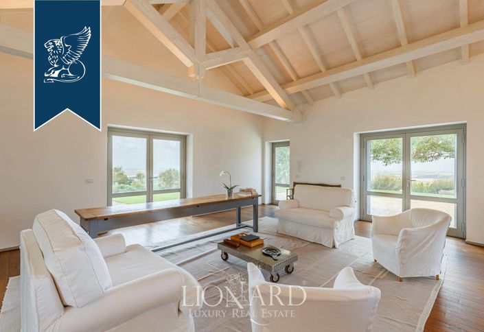 Image No.23-4 Bed Villa for sale