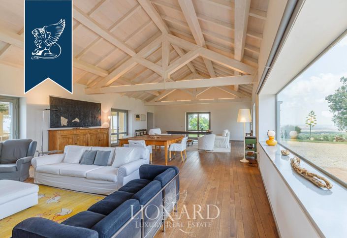 Image No.24-4 Bed Villa for sale