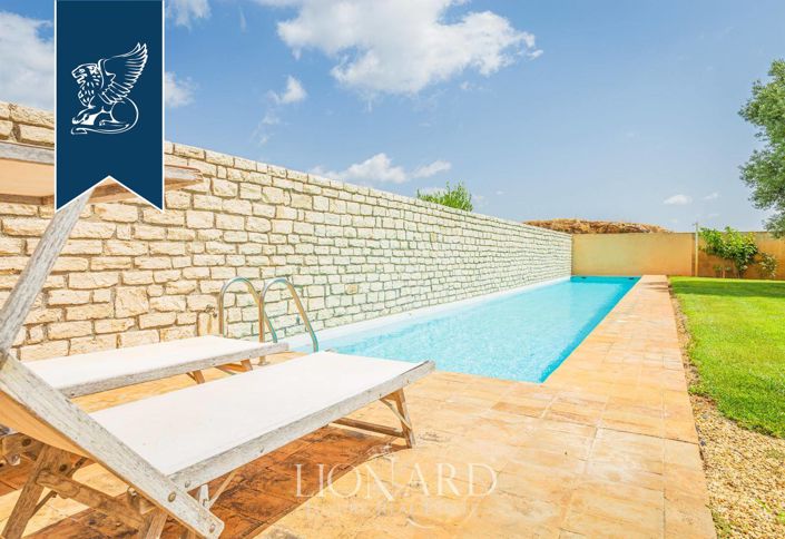 Image No.8-4 Bed Villa for sale