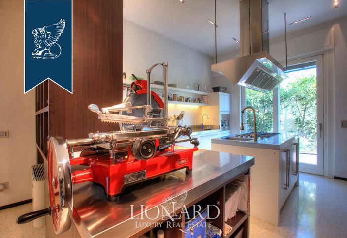 Image No.22-4 Bed Villa for sale