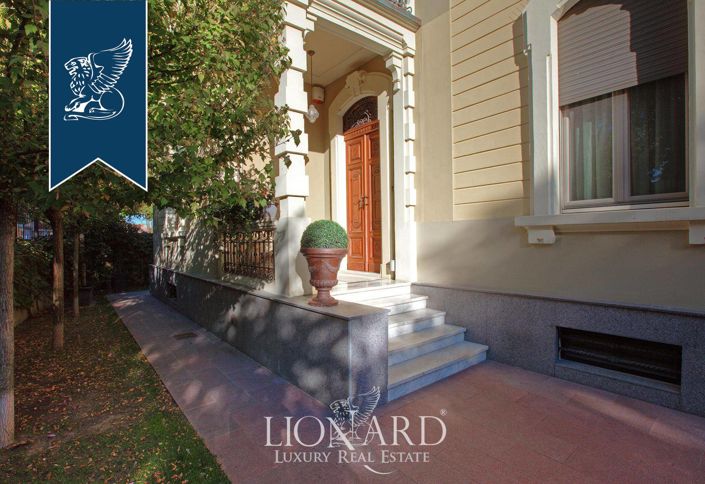 Image No.3-4 Bed Villa for sale