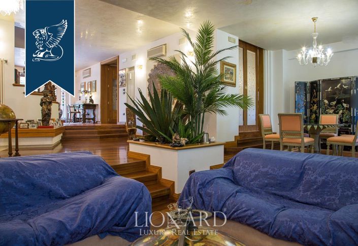 Image No.38-Villa de 7 chambres à vendre à Arezzo