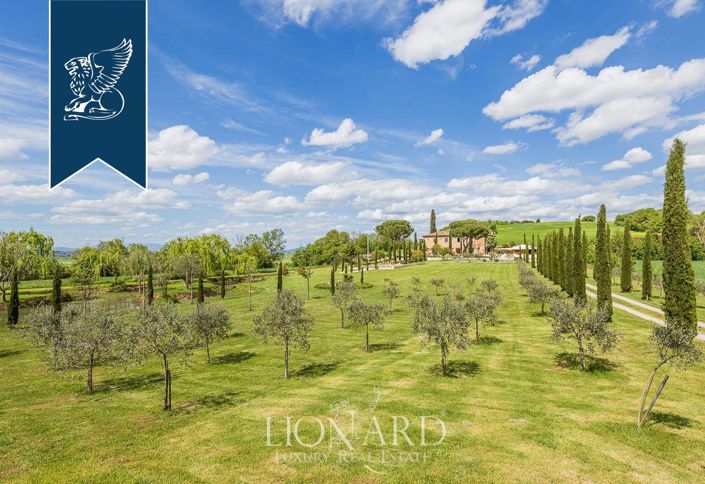 Image No.13-16 Bed Villa for sale