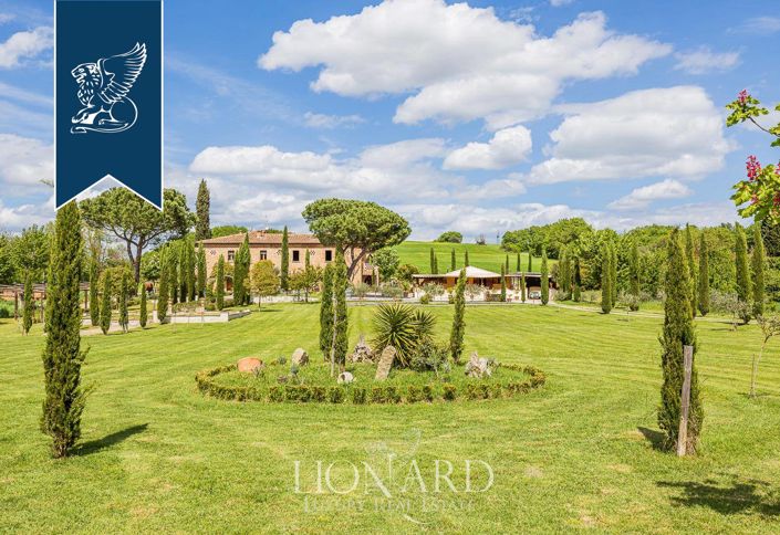 Image No.3-16 Bed Villa for sale