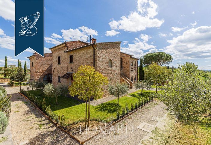 Image No.34-16 Bed Villa for sale