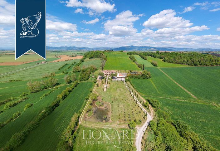 Image No.53-16 Bed Villa for sale