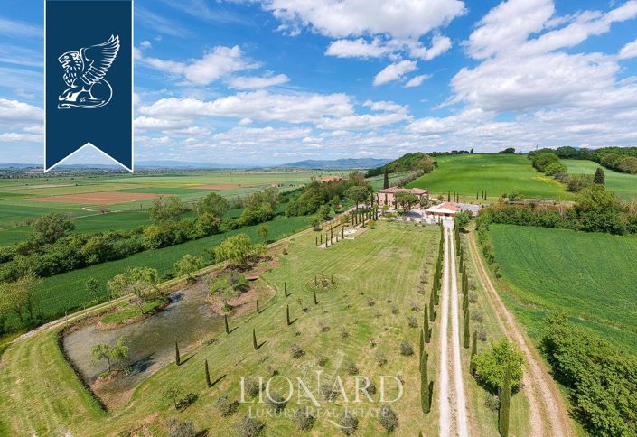 Image No.7-16 Bed Villa for sale