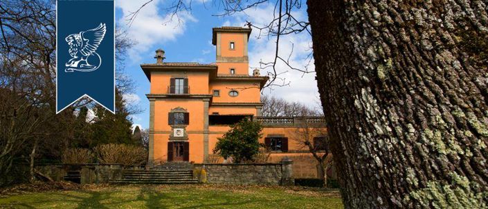 Image No.1-6 Bed Villa for sale