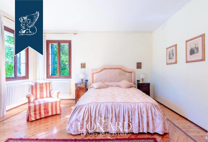 Image No.27-6 Bed Villa for sale