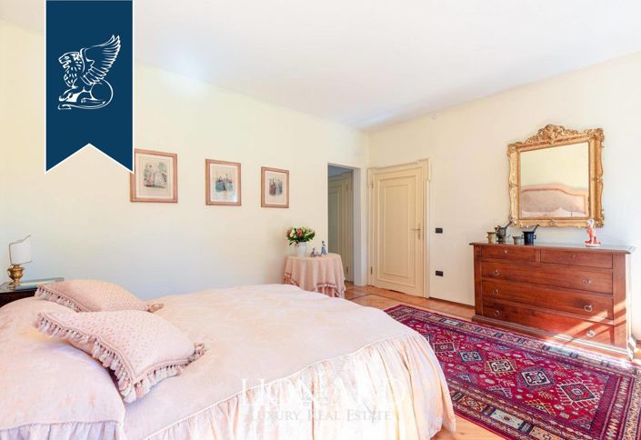 Image No.28-6 Bed Villa for sale