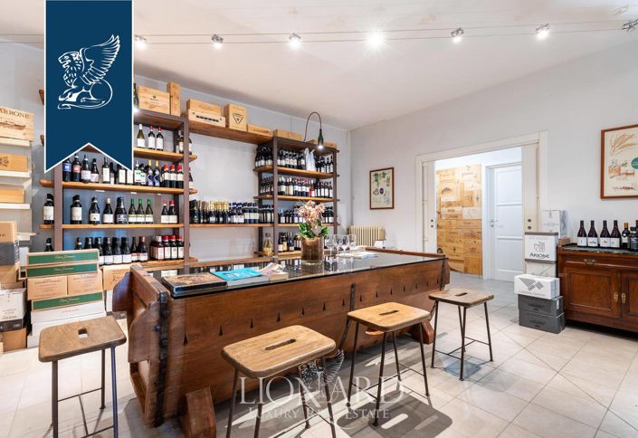 Image No.11-10 Bed Farmhouse for sale