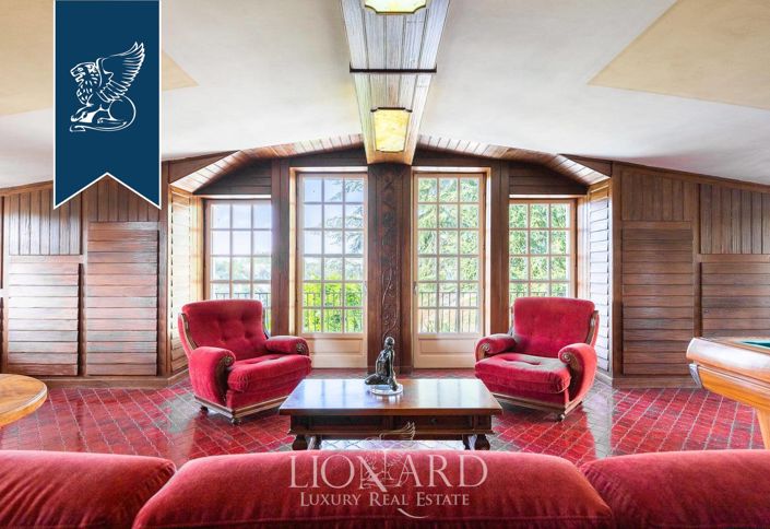 Image No.17-10 Bed Farmhouse for sale