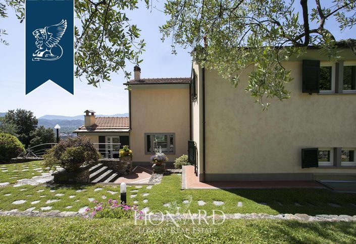 Image No.12-4 Bed Villa for sale