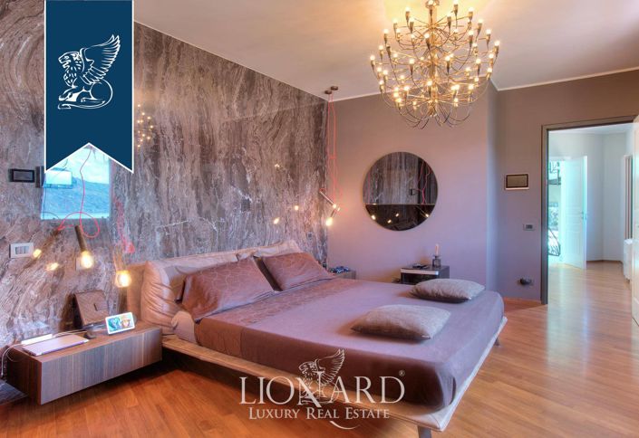 Image No.41-6 Bed Villa for sale