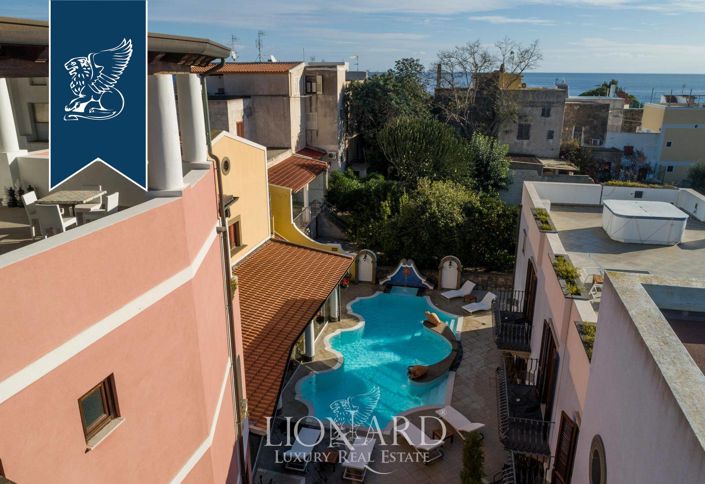 Image No.13-40 Bed Hotel for sale