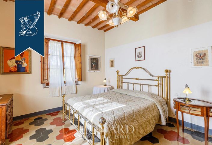 Image No.16-11 Bed Villa for sale