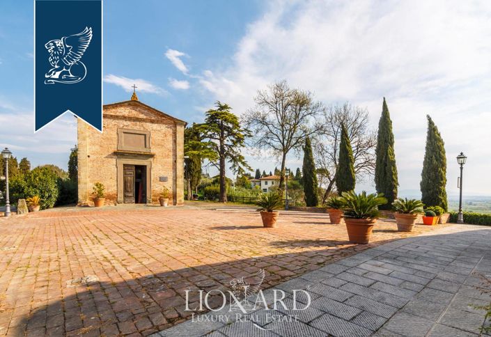 Image No.12-8 Bed Villa for sale